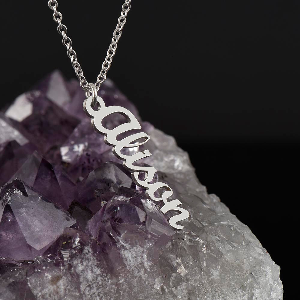 To Mom, The Hero of The Family_Name Necklace (Up to 4 names)