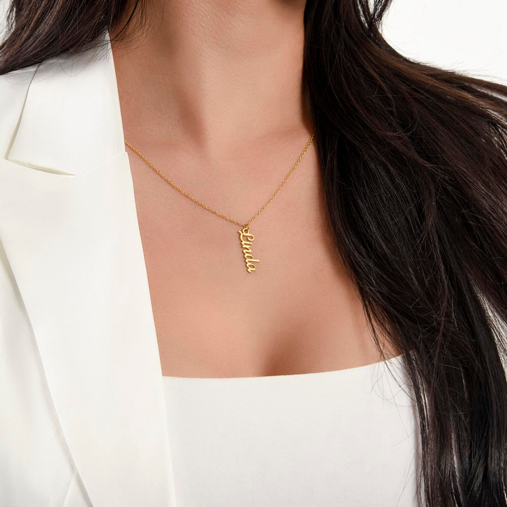 To Mom, The Hero of The Family_Name Necklace (Up to 4 names)