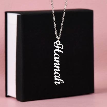 To Mom, The Hero of The Family_Name Necklace (Up to 4 names)